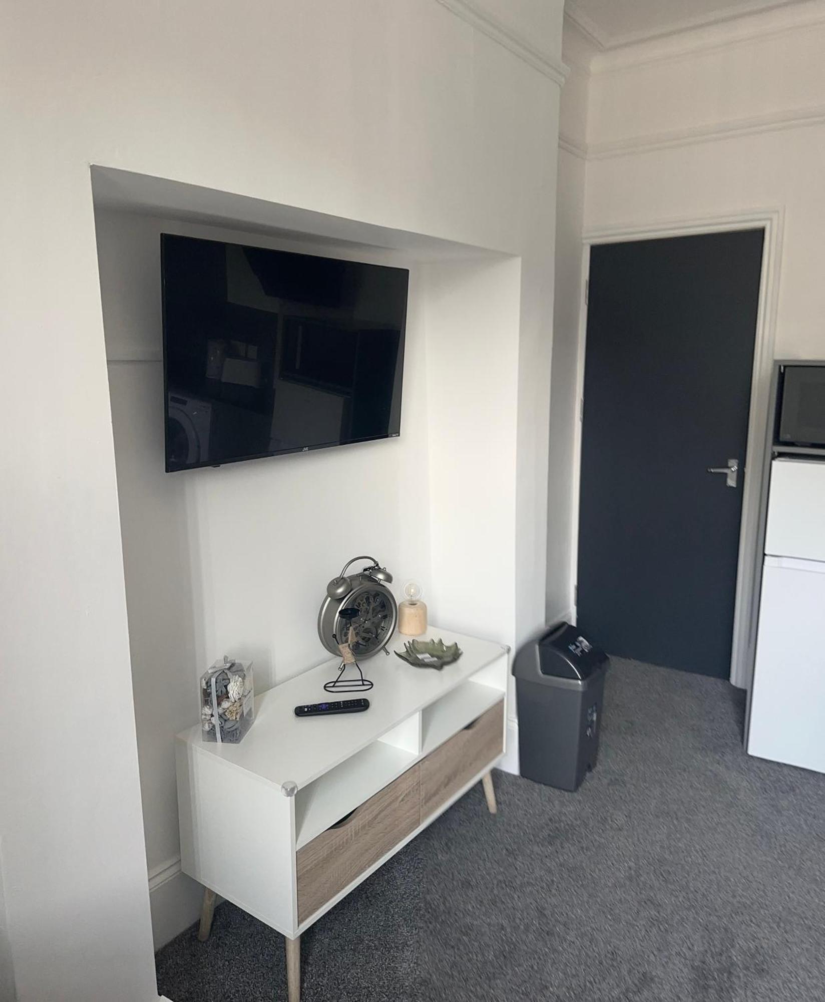 New Apartment 3 Брентфорд Екстер'єр фото