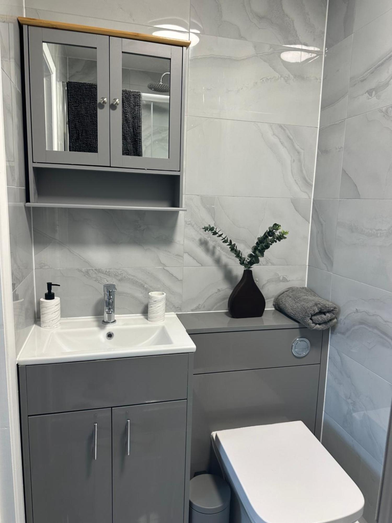 New Apartment 3 Брентфорд Екстер'єр фото